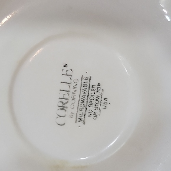 2 Vintage Corelle Peach Garland Coffee Saucers - Picture 4 of 4